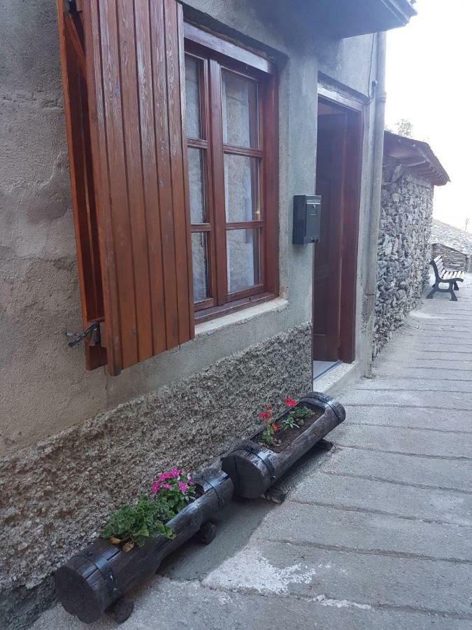 Casa Ponet Villa Valencia D'Aneu Bagian luar foto